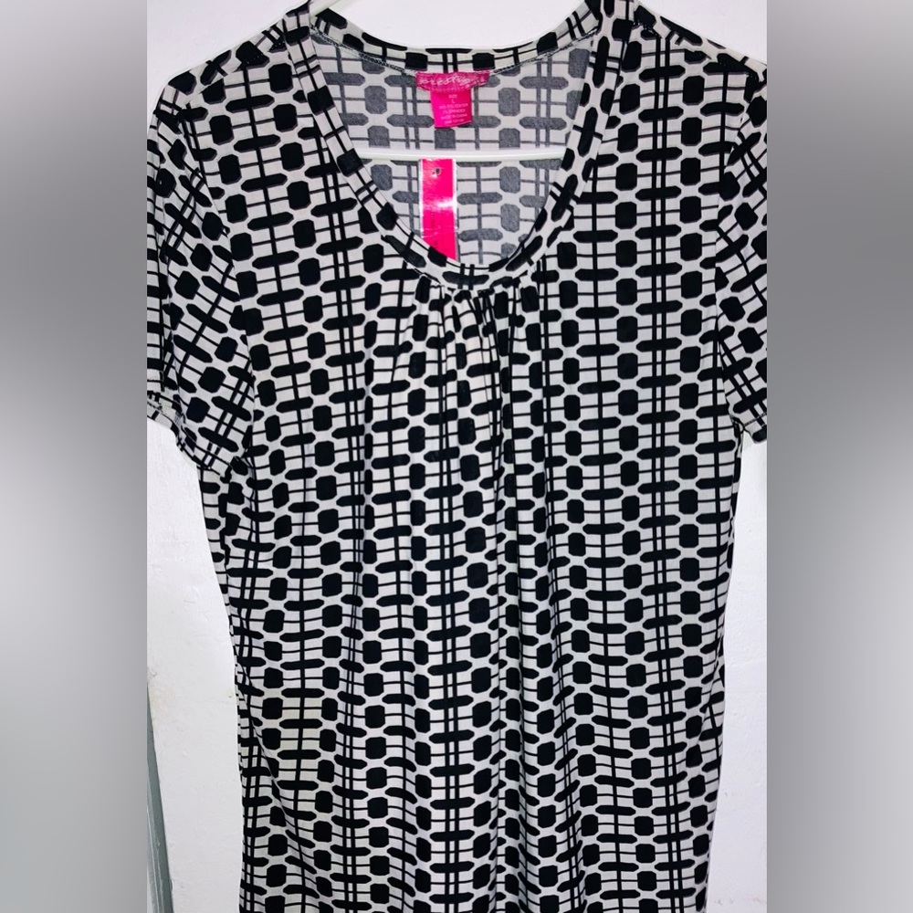 *New* Abstract Shirt